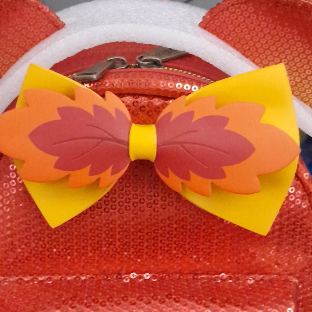 NWT Loungefly Disney Minnie Sequins Fall Bag - Picture 4 of 8